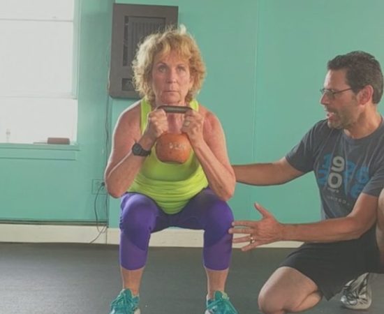 carla-squatting-video carla-squatting-video
